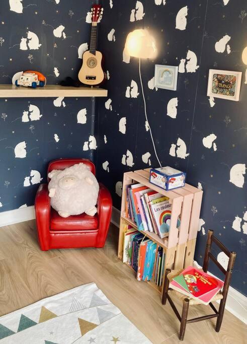 Paris : Appartement Familial Avec Parking Prive Clichy Exterior photo
