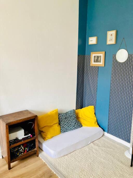 Paris : Appartement Familial Avec Parking Prive Clichy Exterior photo